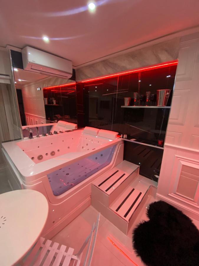 Samm B&B Porta San Gennaro เนเปิลส์ ภายนอก รูปภาพ